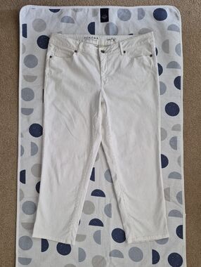 Sonoma Women's White Straight Crop Jeans with Stretch Size 12